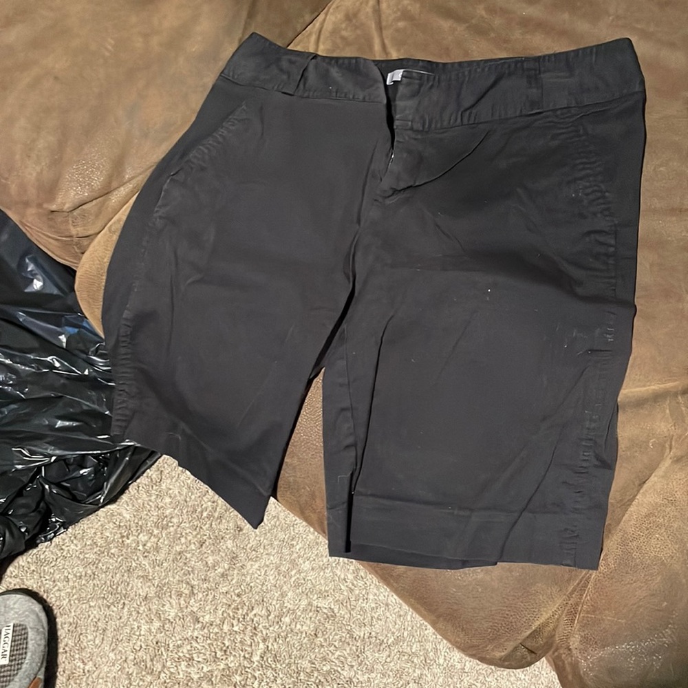 Daisy Fuentes Bermuda Shorts size 8